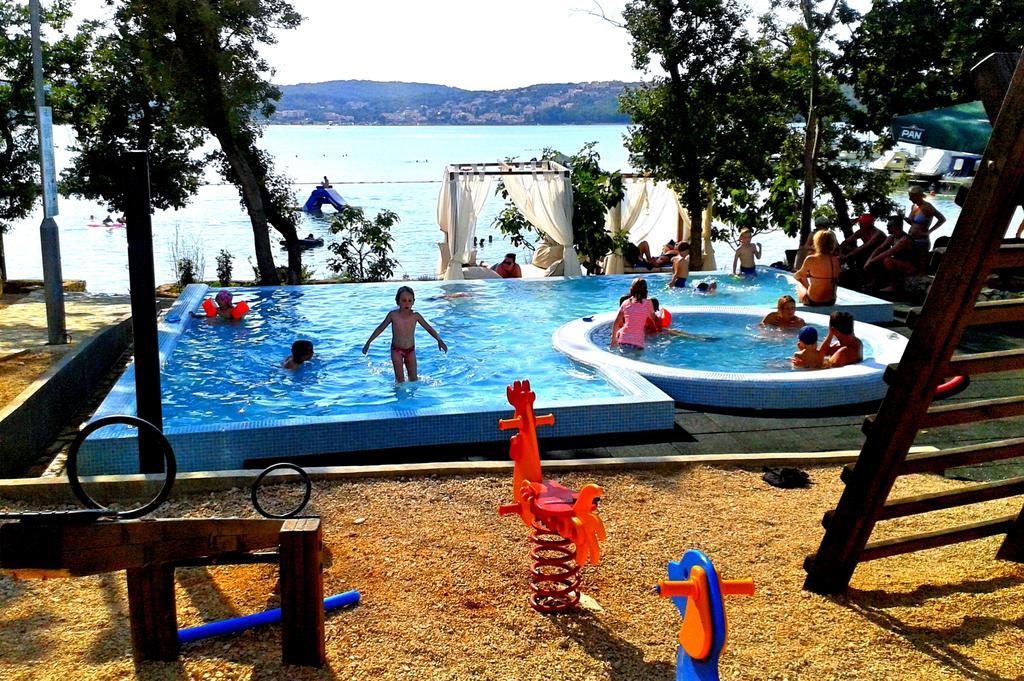 Krk Mobile Homes Vakantiepark 4*